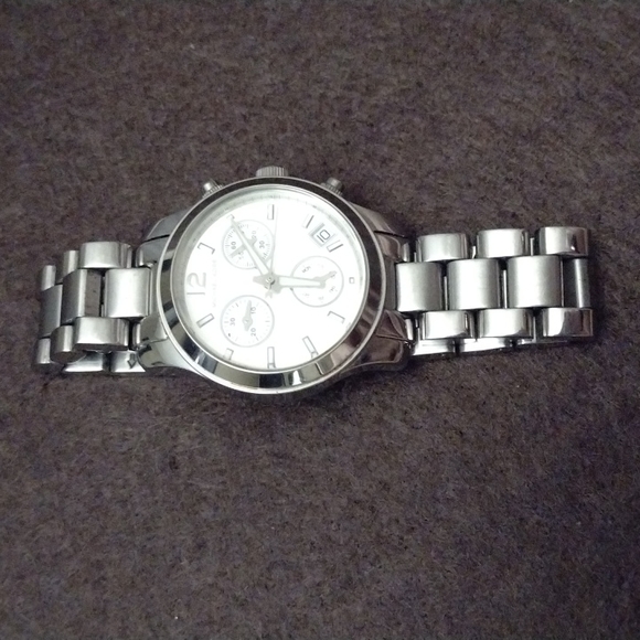 Michael Kors Small-Size Silver Watch - Picture 2 of 5